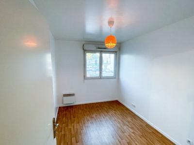 For rent Corbeil-essonnes 2 rooms 34 m2 Essonne (91100) photo 3