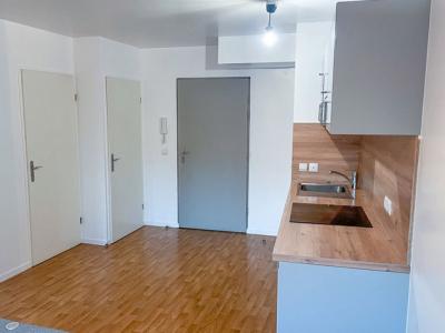 For rent Corbeil-essonnes 2 rooms 34 m2 Essonne (91100) photo 4