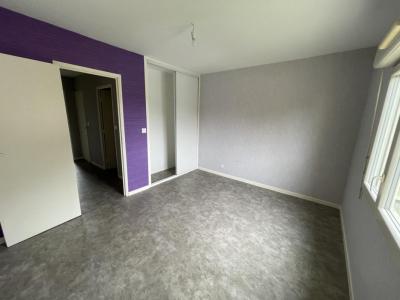 Louer Appartement 77 m2 Val-de-meuse