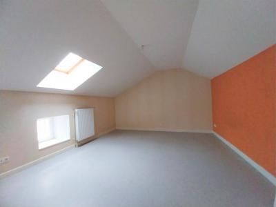 Louer Appartement Bourmont 354 euros