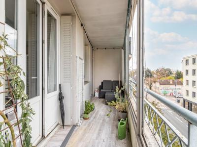 For sale Lyon-8eme-arrondissement 3 rooms 72 m2 Rhone (69008) photo 3