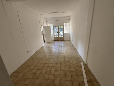 Louer Local commercial 70 m2 Saint-denis