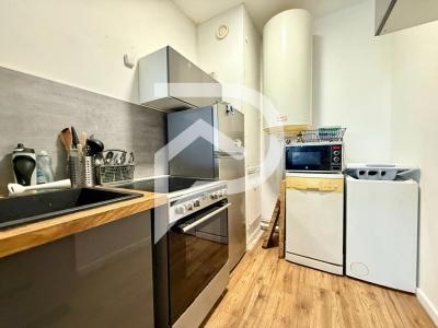 For sale Lyon-8eme-arrondissement 2 rooms 45 m2 Rhone (69008) photo 4