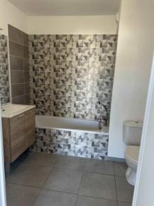 For rent Chenove 1 room 29 m2 Cote d'or (21300) photo 3