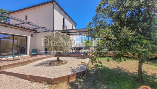 Acheter Maison 133 m2 Uzes