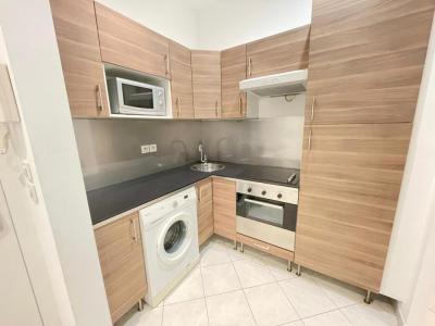 For rent Marseille-2eme-arrondissement 2 rooms 32 m2 Bouches du Rhone (13002) photo 2