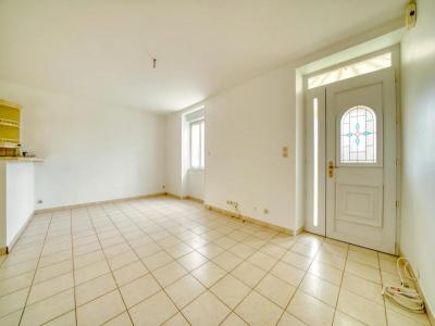 For sale Jarrie 3 rooms 123 m2 Charente maritime (17220) photo 2