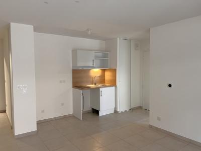 For rent Simandres 2 rooms 42 m2 Rhone (69360) photo 2