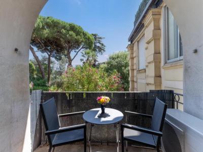 For sale Nice 4 rooms 171 m2 Alpes Maritimes (06000) photo 3