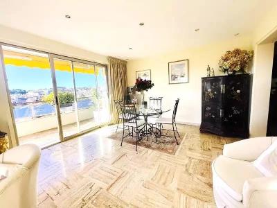 For sale Mairie 3 rooms 85 m2 Alpes Maritimes (06110) photo 2