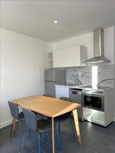 For rent Gentilly 2 rooms 32 m2 Val de Marne (94250) photo 2