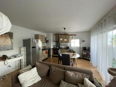 For sale Bruges 3 rooms 72 m2 Gironde (33520) photo 2