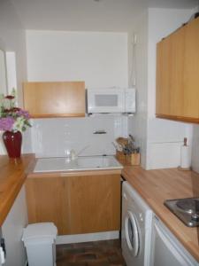 For rent Paris-17eme-arrondissement 2 rooms 27 m2 Paris (75017) photo 4