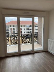 For rent Jouy-le-moutier 2 rooms 40 m2 Val d'Oise (95280) photo 2