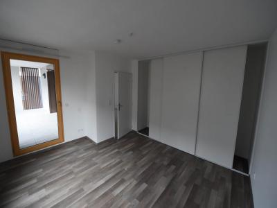 For rent Lyon-8eme-arrondissement 2 rooms 49 m2 Rhone (69008) photo 4