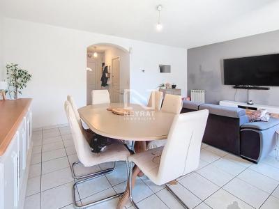 For sale Montauroux 4 rooms 81 m2 Var (83440) photo 2