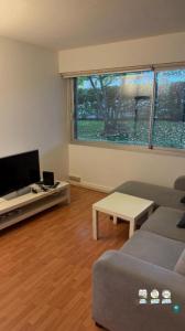 For rent Neuilly-sur-seine 1 room 26 m2 Hauts de Seine (92200) photo 0