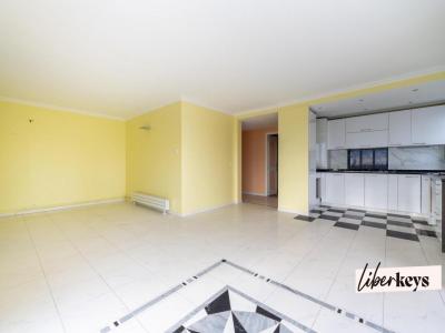 For sale Maurepas 5 rooms 105 m2 Yvelines (78310) photo 3