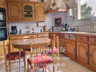For sale Muzillac 6 rooms 145 m2 Morbihan (56190) photo 4