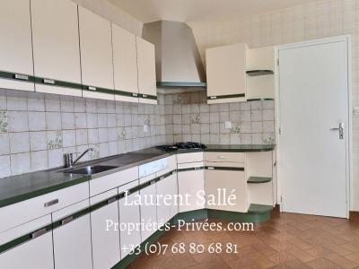 For sale Questembert 6 rooms 130 m2 Morbihan (56230) photo 3