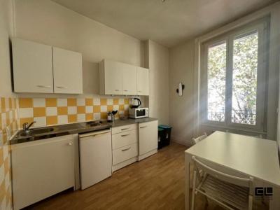 Louer Appartement Lyon-6eme-arrondissement 695 euros