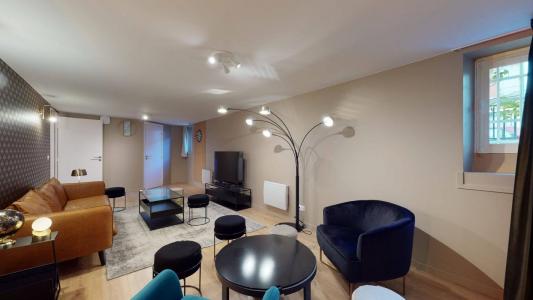 Louer Appartement 255 m2 Pantin