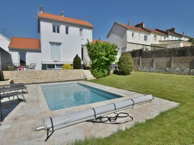 For sale CHOLET BOURGNEUF 6 rooms 111 m2 Maine et loire (49300) photo 0