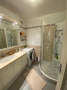 Acheter Appartement Beaurecueil 465000 euros