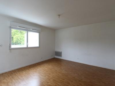 For rent Nantes 1 room 29 m2 Loire atlantique (44300) photo 2