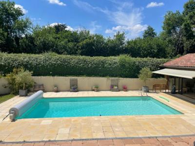 Acheter Maison 393 m2 Vic-fezensac