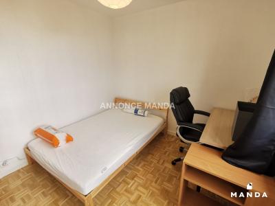 For rent Villeurbanne 4 rooms 9 m2 Rhone (69100) photo 3