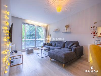 For rent Neuilly-sur-seine 2 rooms 64 m2 Hauts de Seine (92200) photo 0
