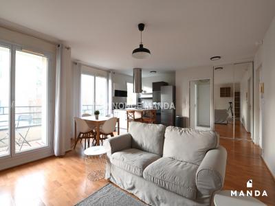 For rent Issy-les-moulineaux 2 rooms 49 m2 Hauts de Seine (92130) photo 0