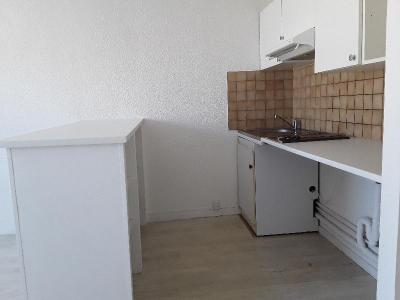 For rent Begles 2 rooms 37 m2 Gironde (33130) photo 2