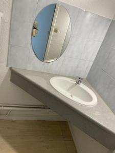 For rent Begles 2 rooms 37 m2 Gironde (33130) photo 3