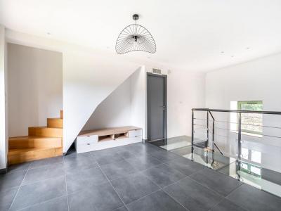 For sale Lucenay 4 rooms 122 m2 Rhone (69480) photo 4