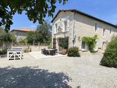 For sale Saint-amant-de-bonnieure 7 rooms 180 m2 Charente (16230) photo 0