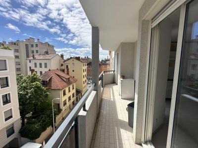Louer Appartement 68 m2 Lyon-4eme-arrondissement