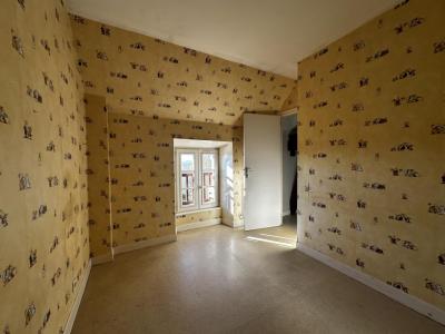 Louer Appartement Saint-solve 371 euros