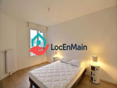 For rent Issy-les-moulineaux 2 rooms 41 m2 Hauts de Seine (92130) photo 3