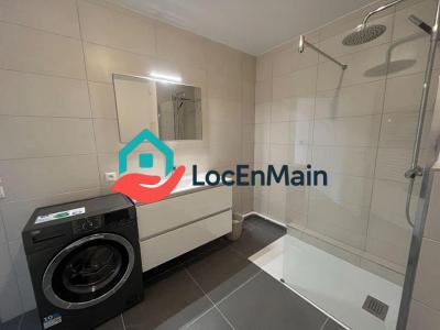 For rent Issy-les-moulineaux 2 rooms 41 m2 Hauts de Seine (92130) photo 4