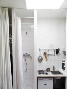 Louer Appartement 9 m2 Paris-16eme-arrondissement