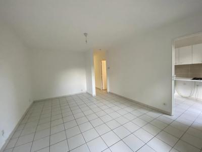 Louer Appartement Saint-laurent-du-var Alpes Maritimes