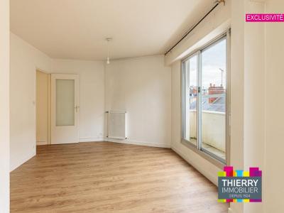 For sale Nantes 2 rooms 46 m2 Loire atlantique (44100) photo 2