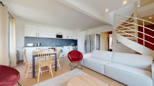 For rent Champs-sur-marne 6 rooms 99 m2 Seine et marne (77420) photo 1