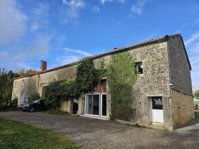 For sale 8 rooms 224 m2 Charente (16460) photo 0