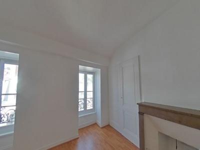 For rent Lyon-2eme-arrondissement 1 room 48 m2 Rhone (69002) photo 0