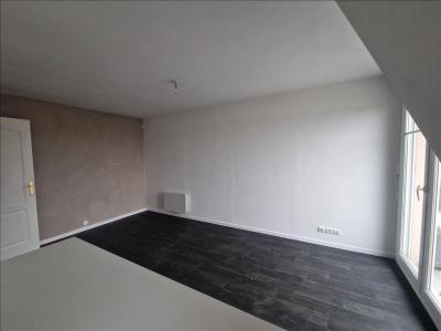 Louer Appartement Vaureal 779 euros
