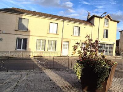 For sale Saint-dizier 9 rooms 248 m2 Haute marne (52100) photo 0