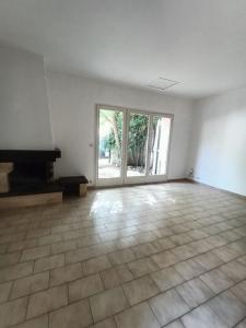 For rent Beziers 3 rooms 55 m2 Herault (34500) photo 3